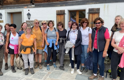 Inner Wheel Frauen der beiden Clubs Mühlheim-Oberhausen und Oberwallis